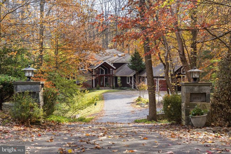 10755 Riverscape Rn, Great Falls, VA 22066