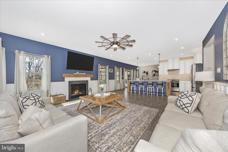 6832 Woodridge Rd, New Market, MD 21774