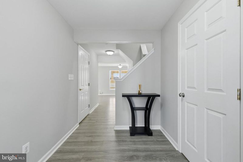 14405 Hulfish Way, Gainesville, VA 20155