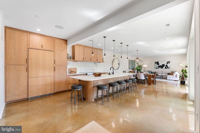 21 Overbeck Al NE, Washington, DC 20002