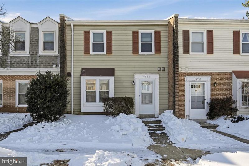 5834 Burke Manor Ct, Burke, VA 22015