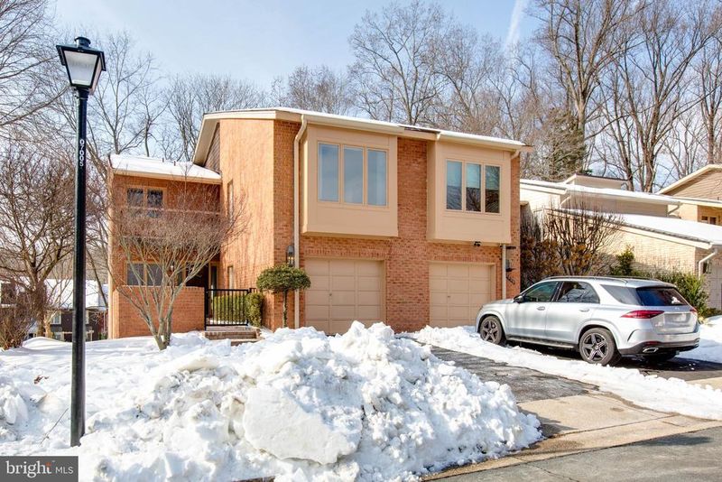 7824 Whiterim Ter, Potomac, MD 20854