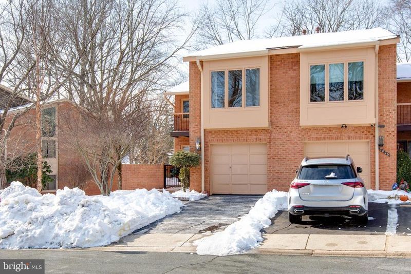 7824 Whiterim Ter, Potomac, MD 20854
