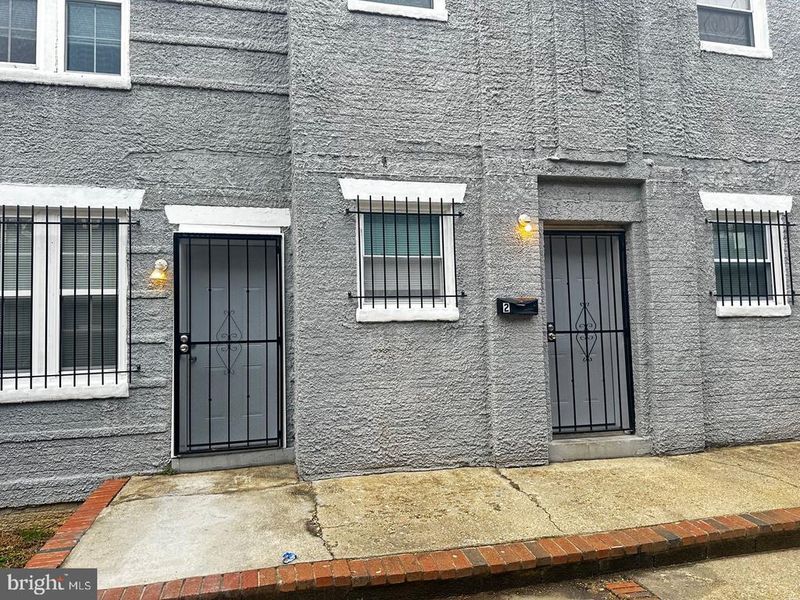 4632 Hillside Rd SE #1, Washington, DC 20019