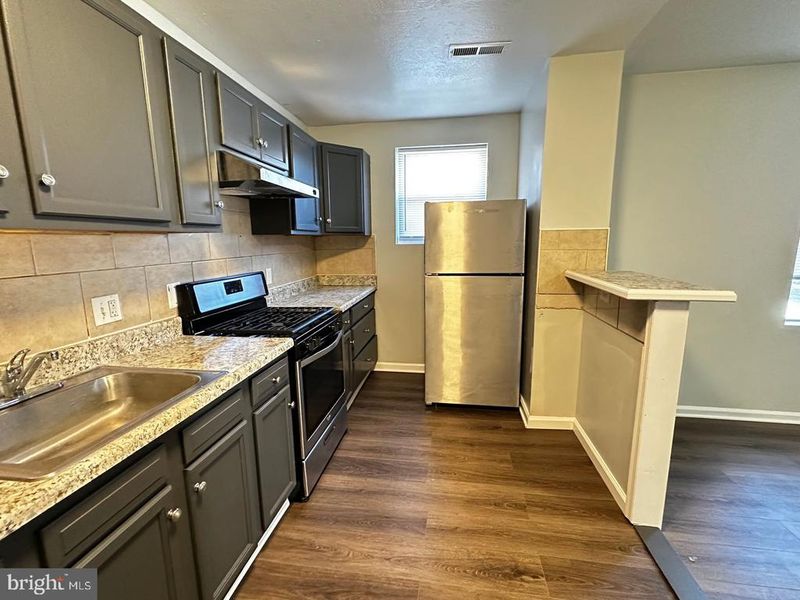 4632 Hillside Rd SE #1, Washington, DC 20019