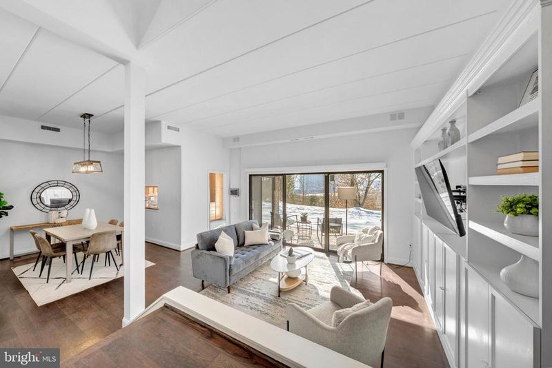 110 Roberts Ln #100, Alexandria, VA 22314