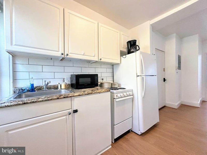 1544 Independence Ave SE #3, Washington, DC 20003