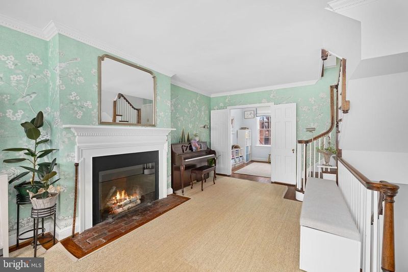 3127 O St NW, Washington, DC 20007