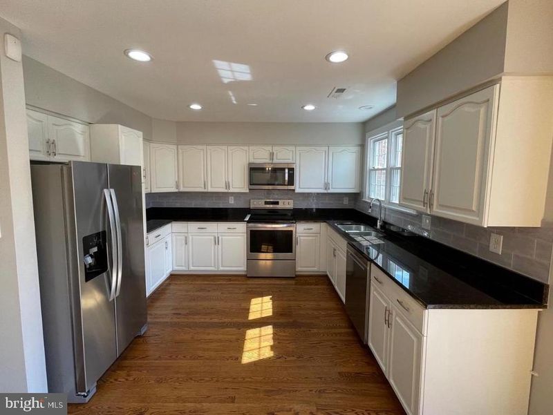 6259 Traci Joyce Ln, Alexandria, VA 22310