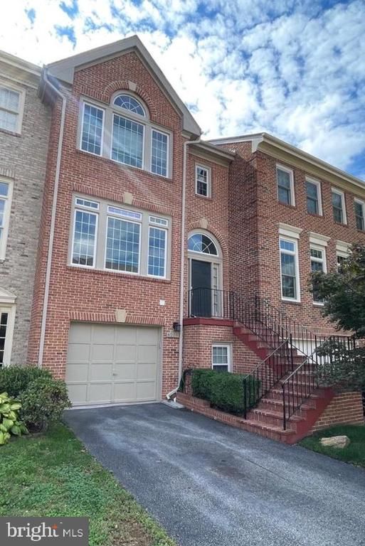 6259 Traci Joyce Ln, Alexandria, VA 22310