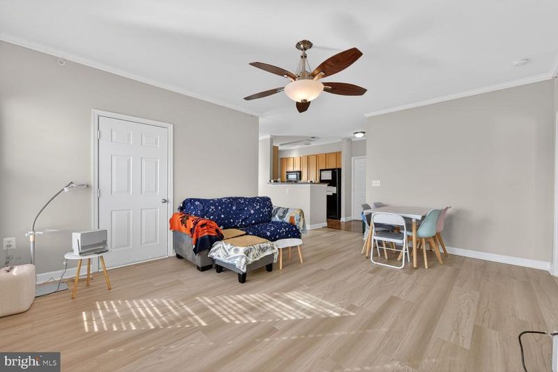 22725 Thimbleberry Sq #304, Brambleton, VA 20148