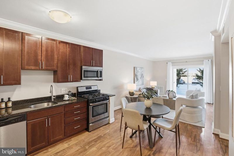 6301 Edsall Rd #106, Alexandria, VA 22312