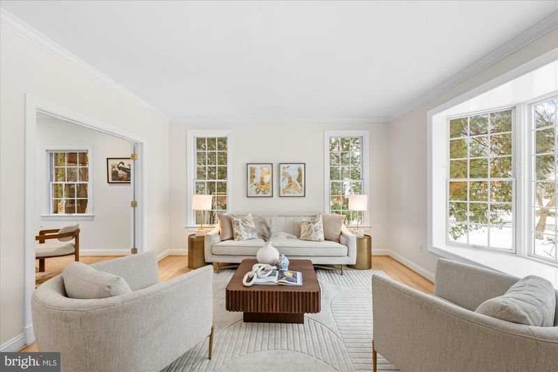 7838 Aberdeen Rd, Bethesda, MD 20814