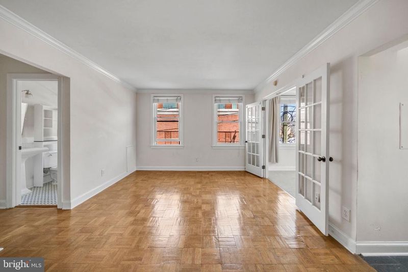 719 S St Asaph St #203, Alexandria, VA 22314