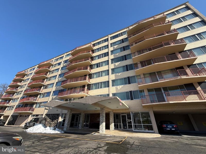 5353 Columbia PIKE #310, Arlington, VA 22204