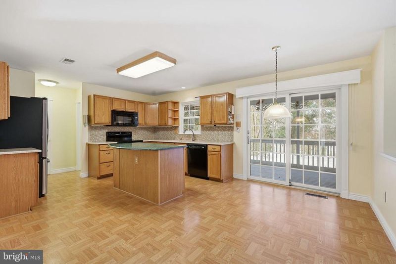 2710 Bains Ct, Crofton, MD 21114