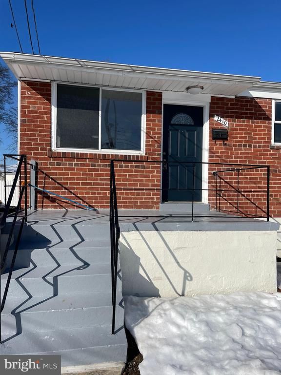 2410 Lewisdale Dr, Hyattsville, MD 20783