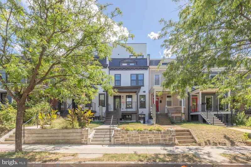 722 Kenyon St NW #3, Washington, DC 20010