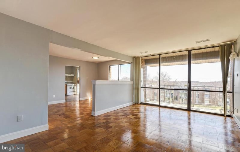 7957 Riggs Rd #12, Hyattsville, MD 20783