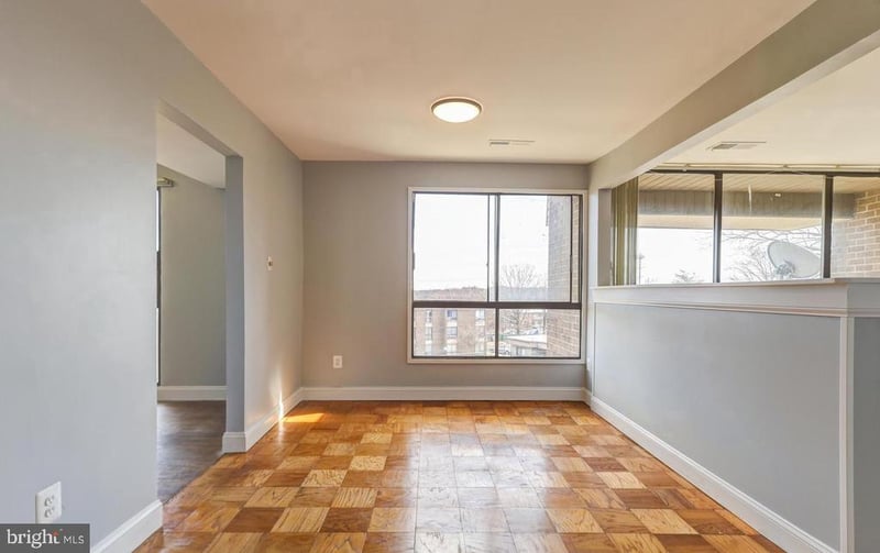 7957 Riggs Rd #12, Hyattsville, MD 20783