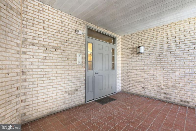 3301 Sir Thomas Dr #6-B-34, Silver Spring, MD 20904