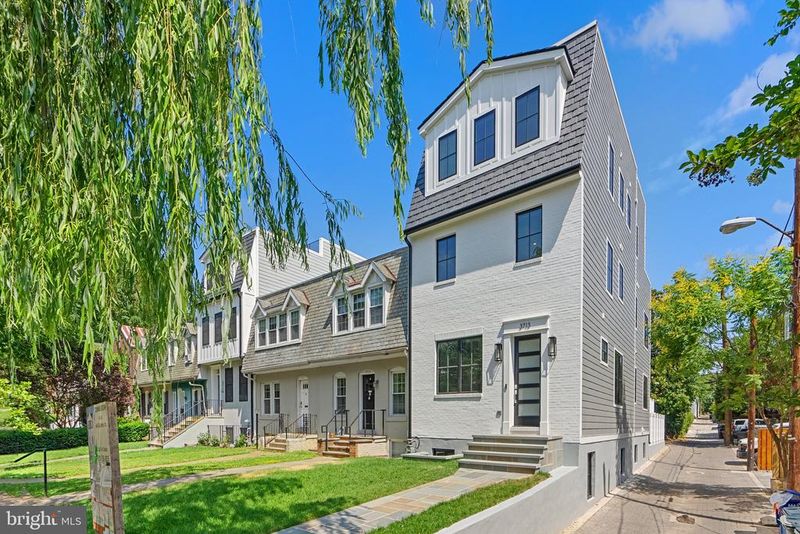 3713 R St NW, Washington, DC 20007