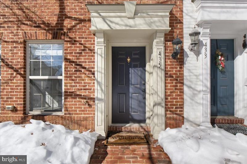 435 N George Mason Dr, Arlington, VA 22203
