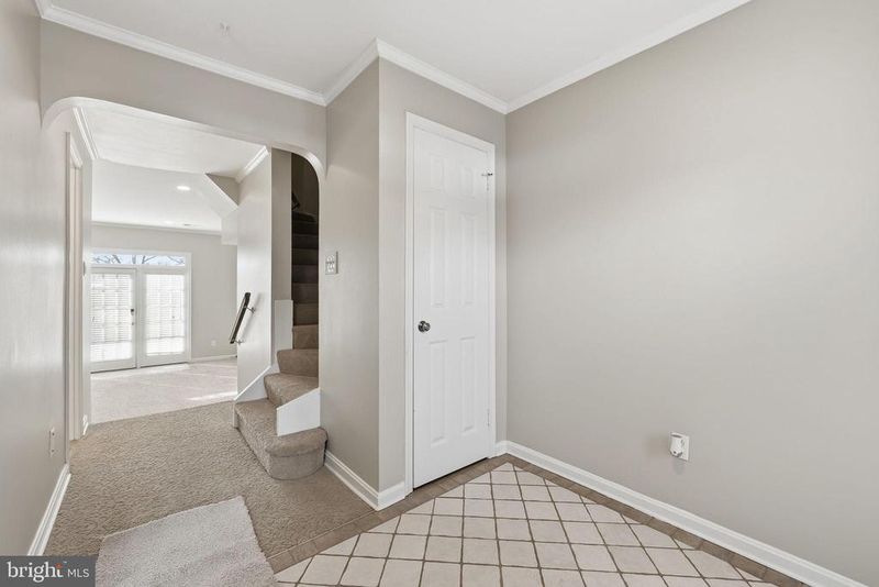 6701 Washington Blvd #E, Arlington, VA 22213