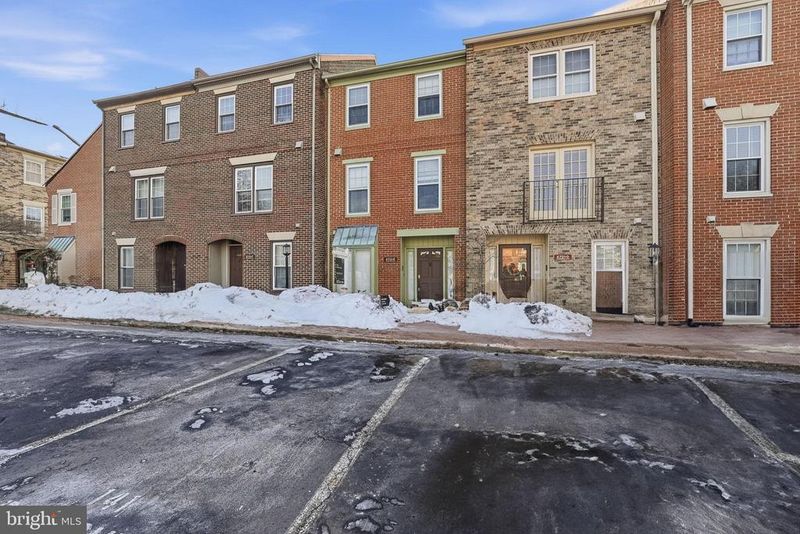 6701 Washington Blvd #E, Arlington, VA 22213