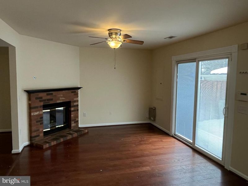 874 Waterford Dr, Frederick, MD 21702