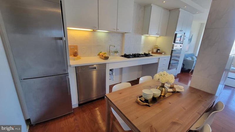 1330 New Hampshire Ave NW #720, Washington, DC 20036