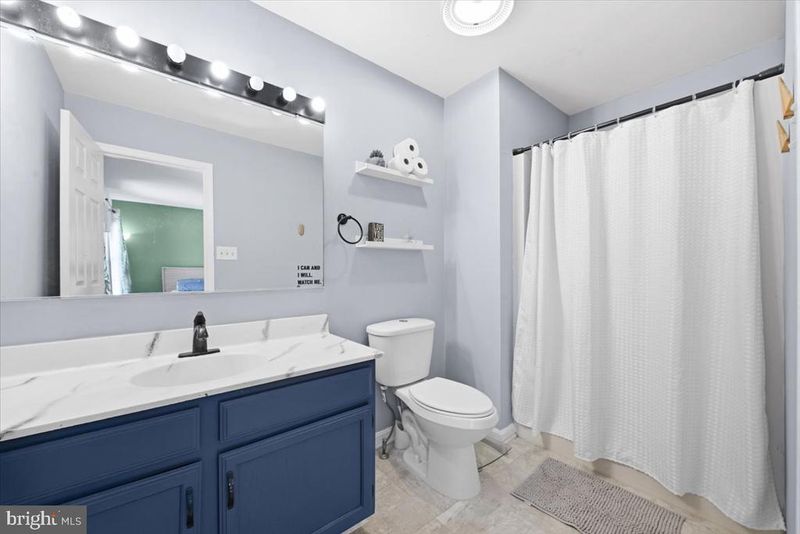 2411 Dunmore Ct, Frederick, MD 21702