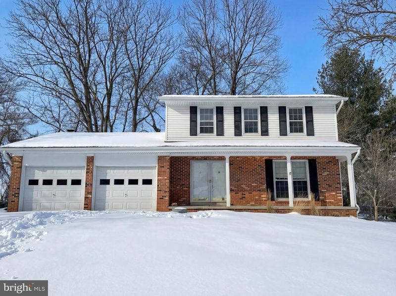 114 Applewood Ct, Hamilton, VA 20158