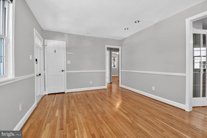 4411 Edgefield Rd, Kensington, MD 20895
