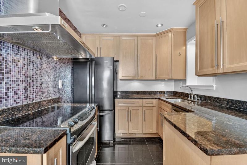 4411 Edgefield Rd, Kensington, MD 20895
