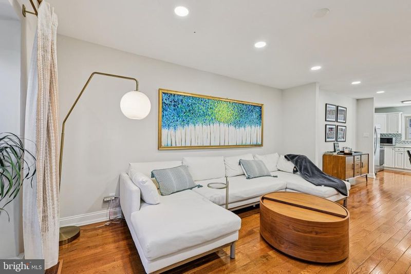 10616 Pennydog Ln, Silver Spring, MD 20902