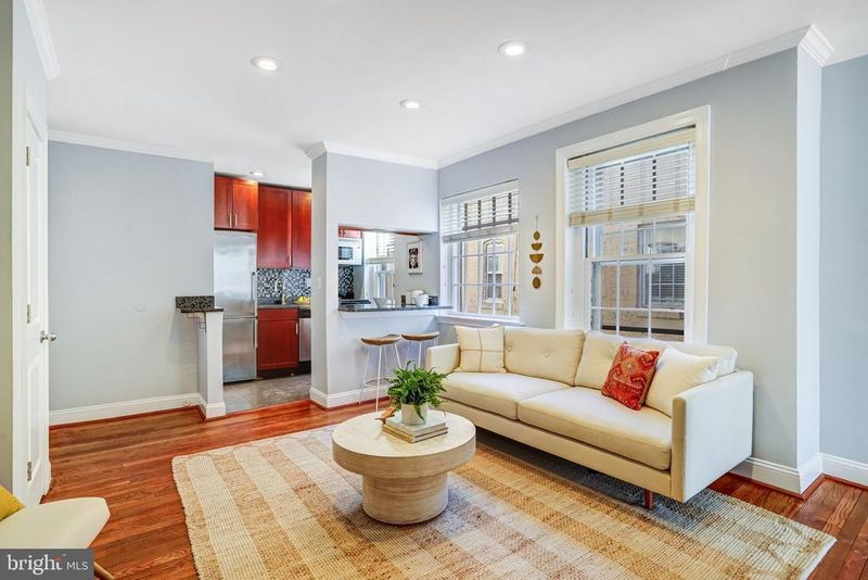 115 E St SE #302, Washington, DC 20003