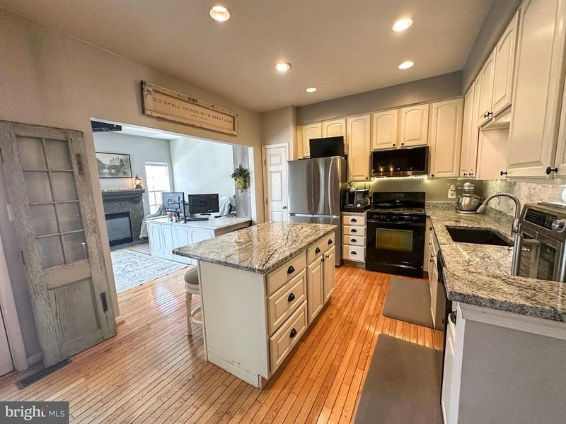 12458 Hadrians Ct, Bristow, VA 20136