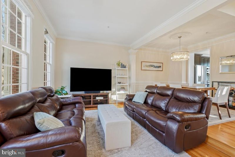 6032 Stonehenge Pl #21, North Bethesda, MD 20852