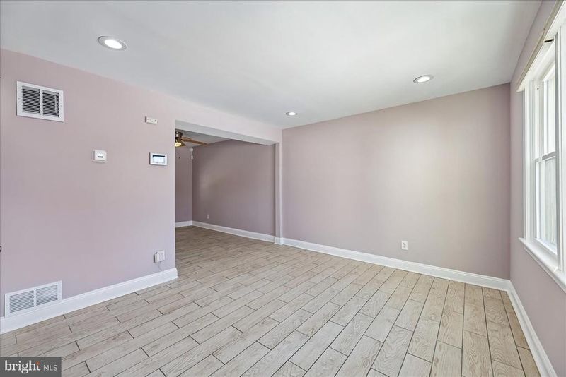 2551 Colebrooke Dr, Temple Hills, MD 20748
