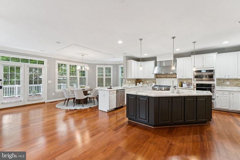7351 Nicole Marie Ct, Mclean, VA 22101