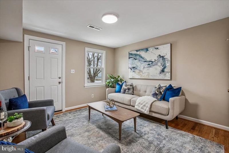 1118 Princess St, Alexandria, VA 22314