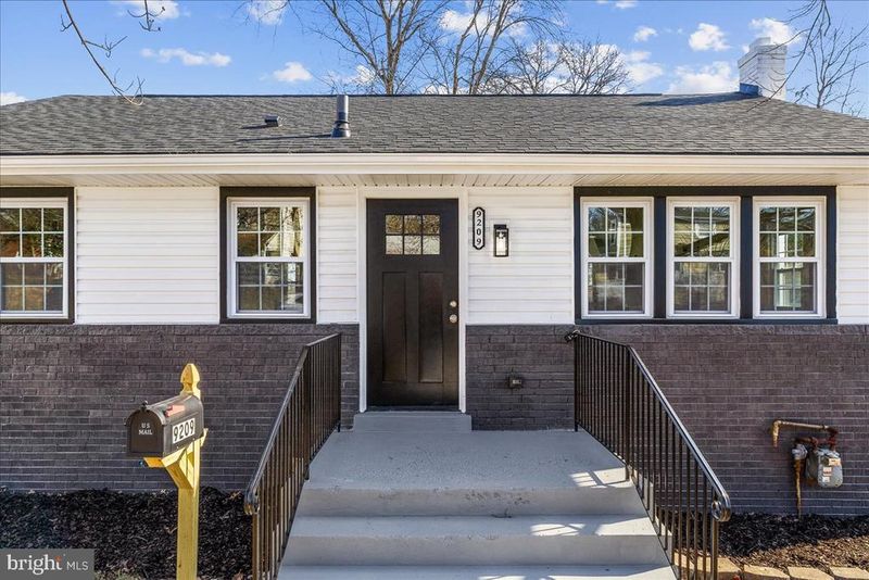 9209 48th Pl, College Park, MD 20740
