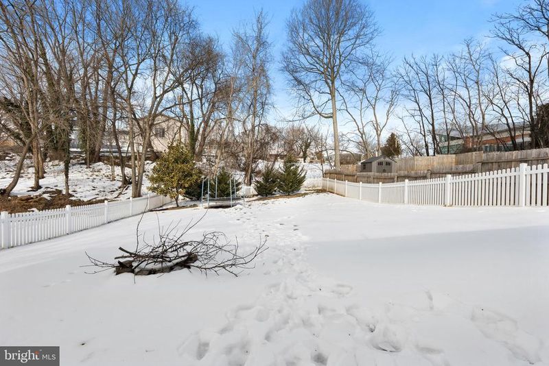 11 W I St, Brunswick, MD 21716