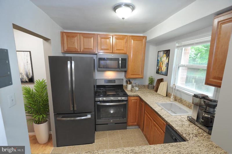 116 Lee Ave #110, Takoma Park, MD 20912