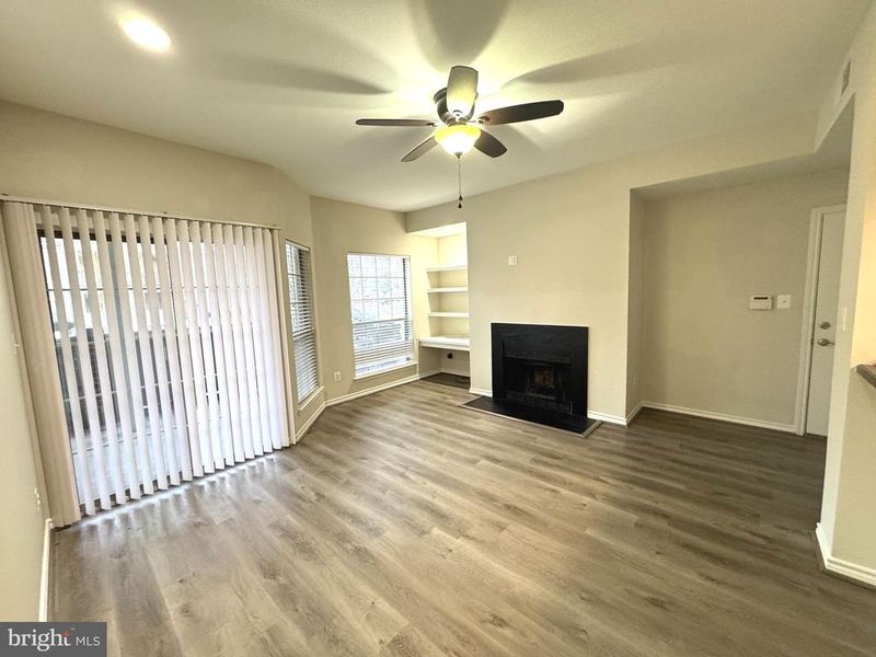 12154 Penderview Ter #1204, Fairfax, VA 22033