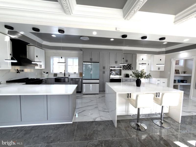 8213 Hocking Pl, Alexandria, VA 22309