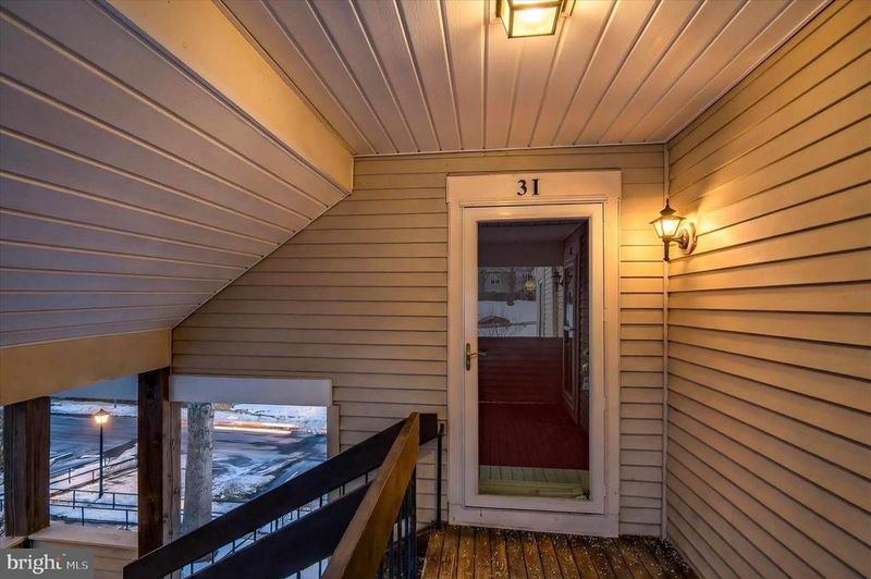 10320 Luria Commons Ct #3I, Burke, VA 22015