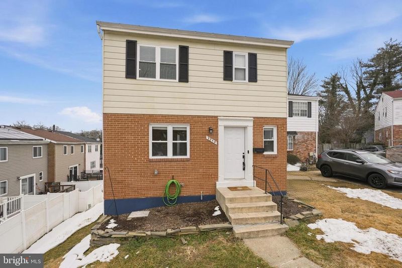 7712 Erica Ln, Laurel, MD 20707