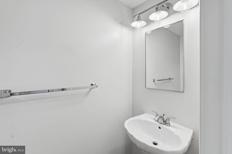 1431 N Van Dorn St #A, Alexandria, VA 22304